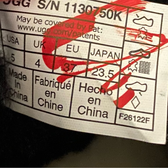 UGG Classic Ultra Mini Boots Kid’s 5 (Fits Women’s 7) New in Box - Picture 6 of 11